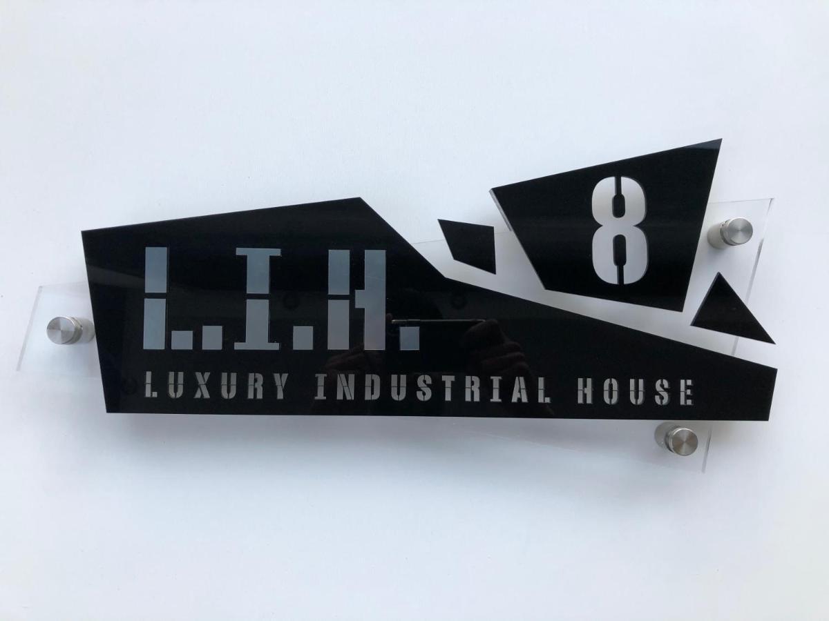 Luxury Industrial House 8 Apartment Paphos Bagian luar foto