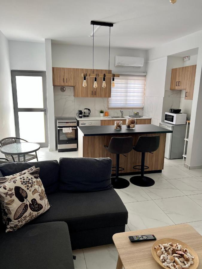 Luxury Industrial House 8 Apartment Paphos Bagian luar foto